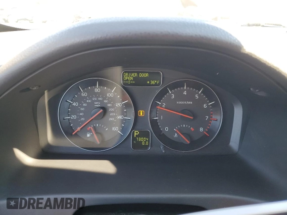 2010 Volvo C70 with VIN YV1672MC7AJ092851, listed as a Copart auction lot 82639664 with 73,004 mi miles and Salvage Title. Bid and sale history available at carsss.com. Image 9.