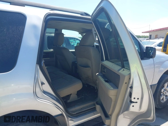 2011 Ford Expedition XL with VIN 1FMJU1G57BEF52483, listed as a IAAI auction lot 42608396 with 253,469 mi miles and . Bid and sale history available at DreamBid. Image 8.