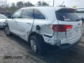 2018 Kia Sorento LX V6 with VIN 5XYPGDA52JG374276, listed as a IAAI auction lot 41825942 with 57,690 mi miles. Bid and sale history available at carsss.com. Image 3.