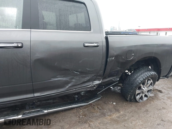 2020 Ram 2500 Big Horn with VIN 3C6UR5DJ4LG283792, listed as a IAAI auction lot 41464411 with 75,501 mi miles. Bid and sale history available at carsss.com. Image 6.