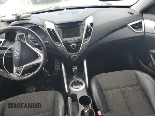 2013 Hyundai Veloster w/Gray Int with VIN KMHTC6AD5DU102803, listed as a Copart auction lot 58628935 with 129,616 mi miles and Salvage title. Bid and sale history available at DreamBid. Image 8.