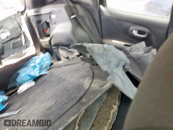 2018 Jeep Renegade Latitude с VIN ZACCJABB9JPJ71501, выставлен на аукционе Copart как лот 57803695 с пробегом 74 893 миль миль и Списание • Salvage title. История ставок и продаж доступна на DreamBid. Изображение 10.
