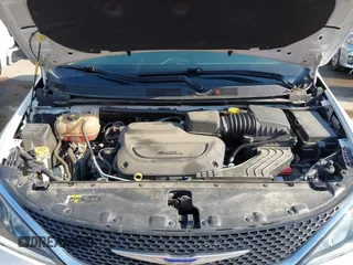 2020 Chrysler Pacifica Limited with VIN 2C4RC1GG1LR176086, listed as a IAAI auction lot 42255135 with 85,334 mi miles and . Bid and sale history available at DreamBid. Image 10.