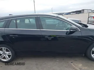 2015 Volvo V60 z VIN YV1612SM8F1222138, wystawiony jako IAAI lot #41212660 z przebiegiem 88 174 mil mil oraz . Historia ofert i sprzedaży dostępna na DreamBid. Obrazek 13.