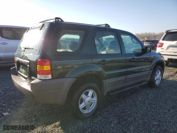 2001 Ford Escape XLS with VIN 1FMYU01161KA46822, listed as a Copart auction lot 48810055 with 253,402 mi miles and Salvage Title. Bid and sale history available at carsss.com. Image 3.
