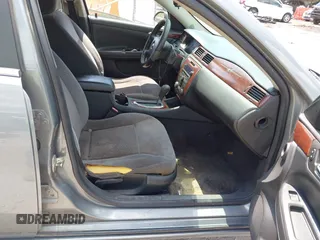 2008 Chevrolet Impala LT with VIN 2G1WT58K481274153, listed as a IAAI auction lot 42199593 with 204,444 mi miles and . Bid and sale history available at DreamBid. Image 5.