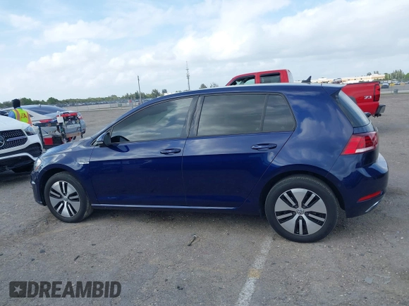 2019 Volkswagen Golf SEL Premium z VIN WVWPR7AU7KW914664, wystawiony jako IAAI lot #41720673 z przebiegiem 45 872 mil mil oraz . Historia ofert i sprzedaży dostępna na DreamBid. Obrazek 14.