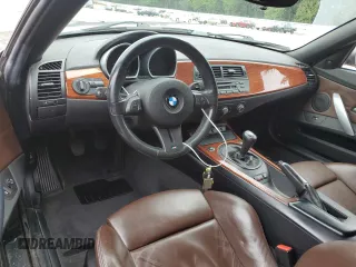 2006 BMW Z4 M z VIN 5UMBT93566LY52187, wystawiony jako Copart lot #54990615 z przebiegiem 88 810 mil mil oraz Szkody całkowita. Historia ofert i sprzedaży dostępna na DreamBid. Obrazek 8.