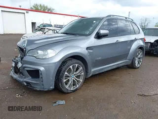 2011 BMW X5 35d z VIN 5UXZW0C52BL661879, wystawiony jako IAAI lot #42121345 z przebiegiem 131 036 mil mil oraz . Historia ofert i sprzedaży dostępna na DreamBid. Obrazek 2.