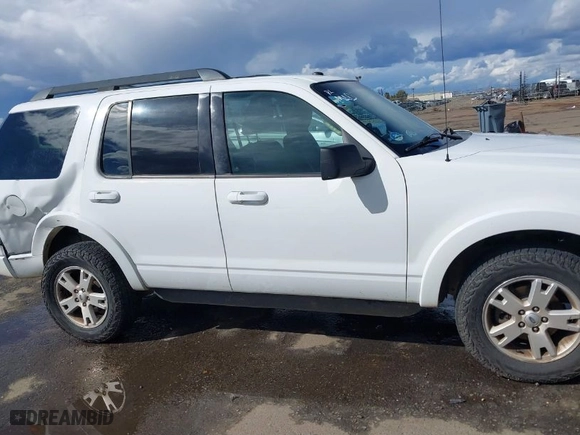 2010 Ford Explorer XLT with VIN 1FMEU7DE8AUA75138, listed as a IAAI auction lot 41784733 with 112,153 mi miles. Bid and sale history available at carsss.com. Image 13.