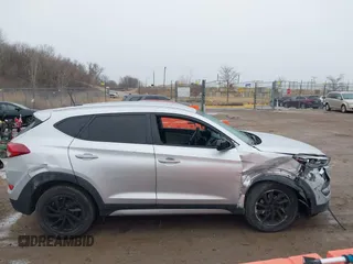 2017 Hyundai Tucson SE with VIN KM8J3CA45HU331252, listed as a IAAI auction lot 41744426 with 76,845 mi miles. Bid and sale history available at carsss.com. Image 13.