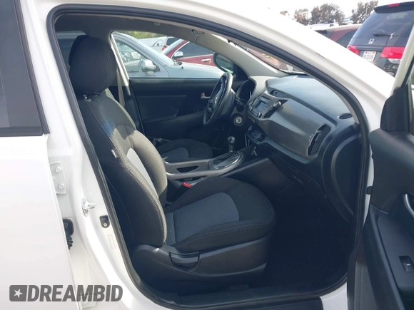 2016 Kia Sportage LX with VIN KNDPB3ACXG7863165, listed as a IAAI auction lot 41955723 with 72,567 mi miles. Bid and sale history available at carsss.com. Image 5.