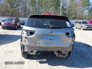 2016 Kia Sorento LX with VIN 5XYPG4A32GG115679, listed as a IAAI auction lot 41634575 with 135,236 mi miles. Bid and sale history available at carsss.com. Image 6.