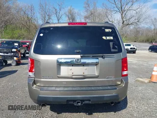 2011 Honda Pilot EX-L with VIN 5FNYF4H53BB063509, listed as a IAAI auction lot 41949079 with 173,580 mi miles. Bid and sale history available at carsss.com. Image 17.