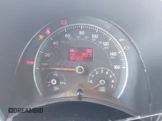2006 Volkswagen Beetle с VIN 3VWPW31C96M411004, выставлен на аукционе IAAI как лот 42551011 с пробегом 95 514 миль миль и . История ставок и продаж доступна на DreamBid. Изображение 7.