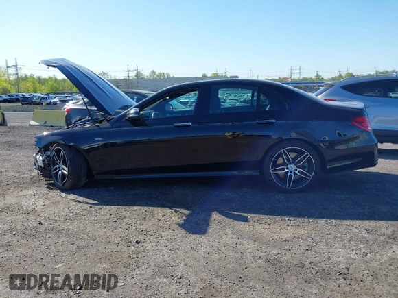 2019 Mercedes-Benz E 53 AMG with VIN WDDZF6BB0KA491129, listed as a IAAI auction lot 42112391 with 52,682 mi miles and . Bid and sale history available at DreamBid. Image 14.