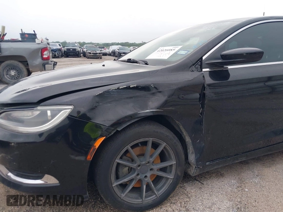 2015 Chrysler 200 Limited with VIN 1C3CCCAB8FN604000, listed as a IAAI auction lot 42026085 with 217,861 mi miles. Bid and sale history available at carsss.com. Image 6.