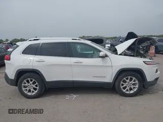 2018 Jeep Cherokee Latitude with VIN 1C4PJLCBXJD558927, listed as a IAAI auction lot 41942214 with 84,289 mi miles. Bid and sale history available at carsss.com. Image 13.