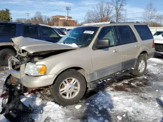2004 Ford Expedition Special Service with VIN 1FMFU16L74LB75397, listed as a Copart auction lot 45512135 with 0 mi miles and Salvage Title. Bid and sale history available at carsss.com. Image 1.