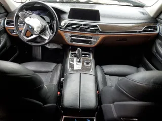 2016 BMW 7 Series 750i with VIN WBA7F0C55GGM20825, listed as a Copart auction lot 47743955 with 0 mi miles and Salvage Title. Bid and sale history available at carsss.com. Image 8.