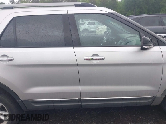2014 Ford Explorer XLT z VIN 1FM5K8D87EGC53907, wystawiony jako IAAI lot #42236118 z przebiegiem 160 719 mil mil oraz . Historia ofert i sprzedaży dostępna na DreamBid. Obrazek 13.