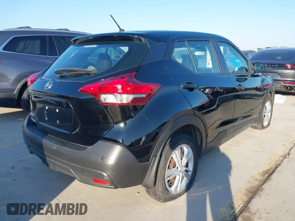 2020 Nissan Kicks S z VIN 3N1CP5BV1LL556133, wystawiony jako IAAI lot #40462262 z przebiegiem 39 750 mil mil oraz . Historia ofert i sprzedaży dostępna na DreamBid. Obrazek 4.