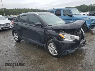 2019 Nissan Kicks S with VIN 3N1CP5CU9KL530965, listed as a Copart auction lot 72962234 with 37,427 mi miles and Salvage Title. Bid and sale history available at carsss.com. Image 4.