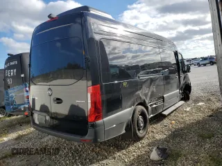 2024 Mercedes-Benz Sprinter Passenger with VIN W1Z4NGHY2RT189162, listed as a Copart auction lot 87842825 with 4,126 mi miles and Salvage Title. Bid and sale history available at carsss.com. Image 3.