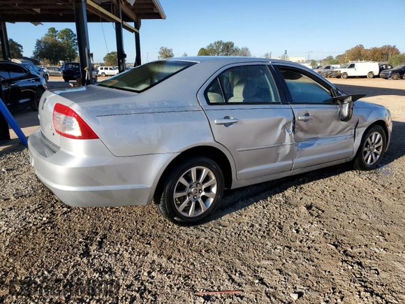 2006 Mercury Milan with VIN 3MEHM07126R655886, listed as a Copart auction lot 82015354 with 128,341 mi miles and Salvage title. Bid and sale history available at DreamBid. Image 3.