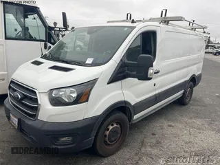 2020 Ford Transit Cargo z VIN 1FTBR1Y81LKB76529, wystawiony jako IAAI lot #42835283 z przebiegiem 131 910 mil mil oraz . Historia ofert i sprzedaży dostępna na DreamBid. Obrazek 18.