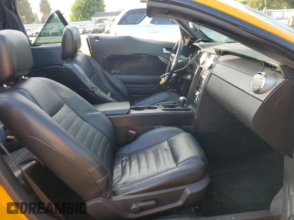 2007 Ford Mustang GT Deluxe with VIN 1ZVFT85H375334354, listed as a Copart auction lot 73364193 with Not Provided miles and Salvage Title. Bid and sale history available at carsss.com. Image 7.