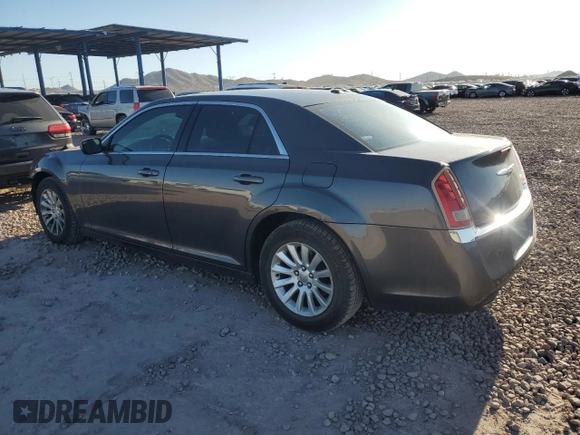 2014 Chrysler 300 z VIN 2C3CCAAG7EH255371, wystawiony jako Copart lot #54427245 z przebiegiem 166 049 mil mil oraz Szkoda całkowita • Salvage title. Historia ofert i sprzedaży dostępna na DreamBid. Obrazek 2.