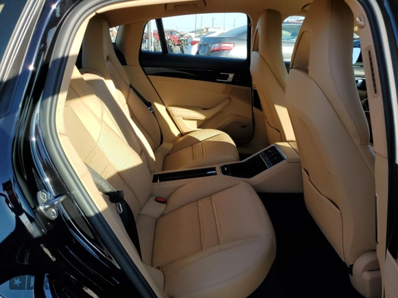 2020 Porsche Panamera с VIN WP0AA2A72LL102086, выставлен на аукционе Copart как лот 77899734 с пробегом 36 417 миль миль и Списание • Salvage title. История ставок и продаж доступна на DreamBid. Изображение 11.