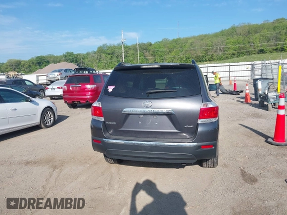 2011 Toyota Highlander Limited with VIN 5TDDK3EH7BS068694, listed as a IAAI auction lot 42252513 with 163,816 mi miles and . Bid and sale history available at DreamBid. Image 16.