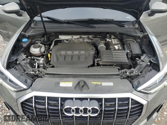 2023 Audi Q3 S line Premium z VIN WA1DECF35P1094199, wystawiony jako Copart lot #52099525 z przebiegiem 50 304 mil mil oraz Szkody całkowita. Historia ofert i sprzedaży dostępna na DreamBid. Obrazek 13.