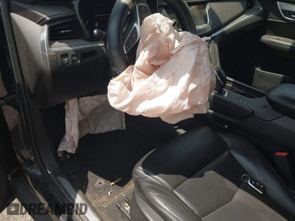2018 Cadillac XT5 Luxury AWD z VIN 1GYKNDRS0JZ139185, wystawiony jako IAAI lot #42551426 z przebiegiem 109 699 mil mil oraz . Historia ofert i sprzedaży dostępna na DreamBid. Obrazek 6.