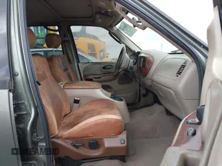 2003 Ford F-150 XLT with VIN 1FTRW08L43KC83824, listed as a IAAI auction lot 41885702 with 242,195 mi miles. Bid and sale history available at carsss.com. Image 5.