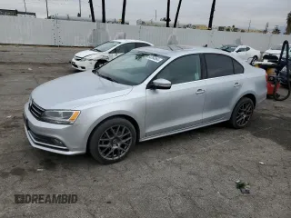 2015 Volkswagen Jetta SE с VIN 3VWD17AJ5FM260475, выставлен на аукционе Copart как лот 84764864 с пробегом 119 189 миль миль и Списание • Salvage title. История ставок и продаж доступна на DreamBid. Изображение 1.