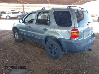 2005 Ford Escape XLT с VIN 1FMYU03125DA13534, выставлен на аукционе IAAI как лот 42699652 с пробегом 118 219 миль миль и . История ставок и продаж доступна на DreamBid. Изображение 3.