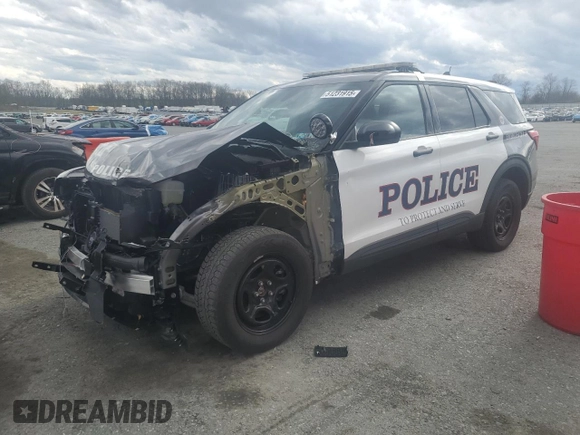 2024 Ford Police Interceptor Utility z VIN 1FM5K8AB9RGA69221, wystawiony jako Copart lot #51231915 z przebiegiem 3 386 mil mil oraz Szkoda całkowita • Salvage title. Historia ofert i sprzedaży dostępna na DreamBid. Obrazek 1.