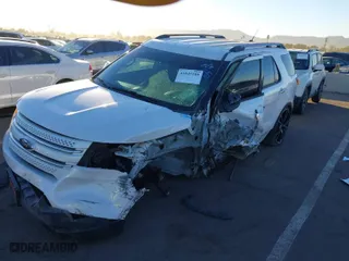 2015 Ford Explorer Limited with VIN 1FM5K7F83FGC25501, listed as a IAAI auction lot 41045180 with 110,230 mi miles. Bid and sale history available at carsss.com. Image 2.