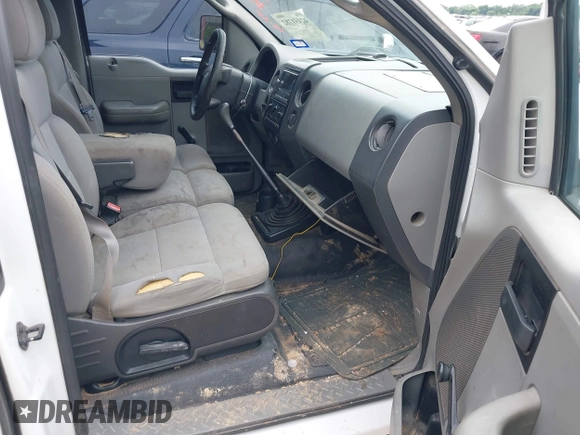 2005 Ford F-150 XL с VIN 1FTRF12295NB84343, выставлен на аукционе IAAI как лот 42431782 с пробегом 333 994 миль миль и . История ставок и продаж доступна на DreamBid. Изображение 5.