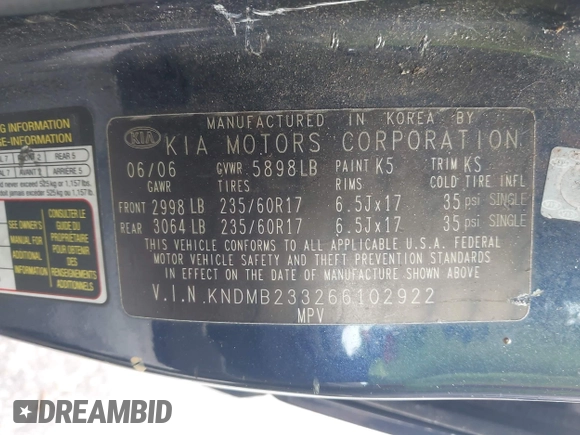 2006 Kia Sedona LX with VIN KNDMB233266102922, listed as a IAAI auction lot 41992959 with 283,531 mi miles. Bid and sale history available at carsss.com. Image 9.