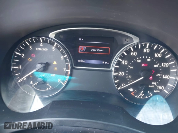 2018 Nissan Altima 2.5 SR with VIN 1N4AL3AP4JC117501, listed as a IAAI auction lot 41691369 with 92,136 mi miles. Bid and sale history available at carsss.com. Image 7.