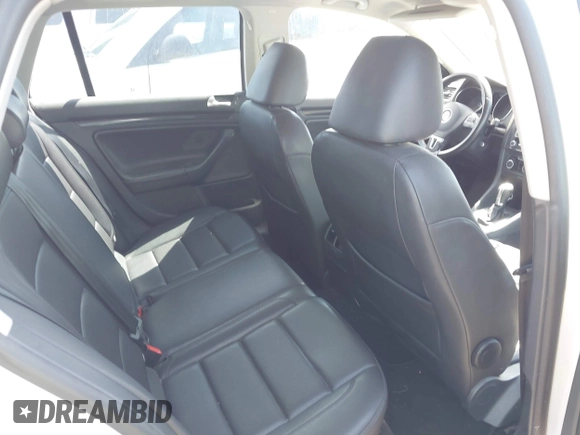 2014 Volkswagen Jetta TDI w/Sunroof & Nav с VIN 3VWPL7AJ8EM608162, выставлен на аукционе IAAI как лот 42516807 с пробегом 173 798 миль миль и . История ставок и продаж доступна на DreamBid. Изображение 8.