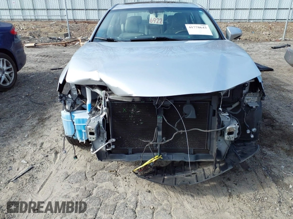 2014 Lexus ES 350 with VIN JTHBK1GG4E2149517, listed as a IAAI auction lot 41778643 with 121,000 mi miles. Bid and sale history available at carsss.com. Image 13.