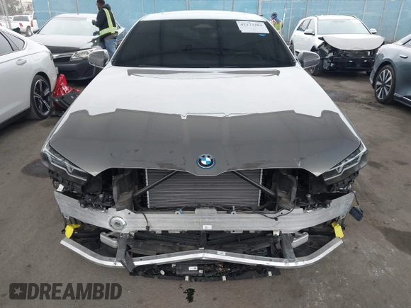 2024 BMW i5 eDrive40 with VIN WBY33FK06RCR97424, listed as a IAAI auction lot 42173284 with 18,645 mi miles and . Bid and sale history available at DreamBid. Image 13.