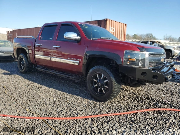 2007 Chevrolet Silverado 1500 LTZ with VIN 3GCEK13M67G511626, listed as a Copart auction lot 46937475 with 371,685 mi miles and Salvage Title. Bid and sale history available at carsss.com. Image 4.