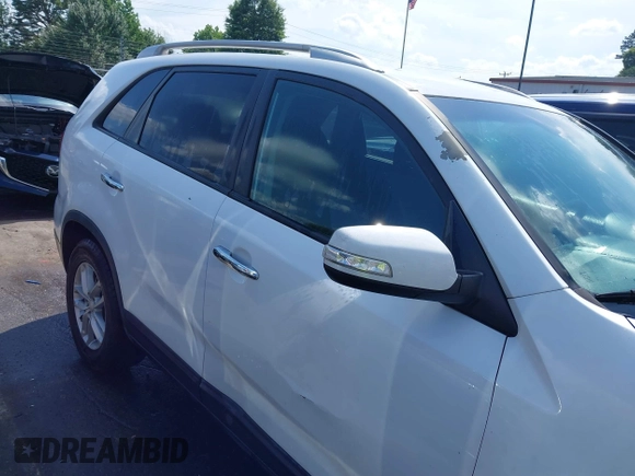 2015 Kia Sorento LX with VIN 5XYKTDA6XFG551064, listed as a IAAI auction lot 42536365 with 166,050 mi miles and . Bid and sale history available at DreamBid. Image 13.