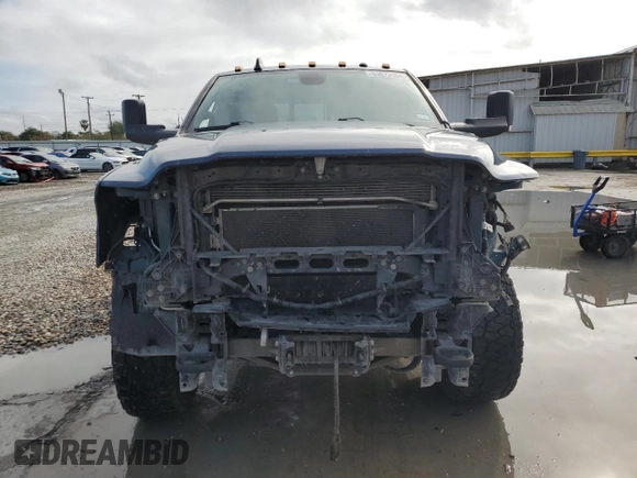 2021 Ram 2500 Power Wagon z VIN 3C6TR5EJ9MG633123, wystawiony jako Copart lot #83673184 z przebiegiem 132 507 mil mil oraz Szkoda całkowita • Salvage title. Historia ofert i sprzedaży dostępna na DreamBid. Obrazek 5.